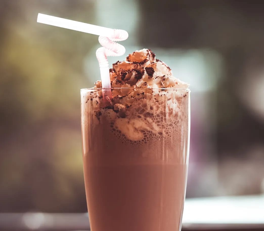 Malteada de galleta con chispas de chocolate